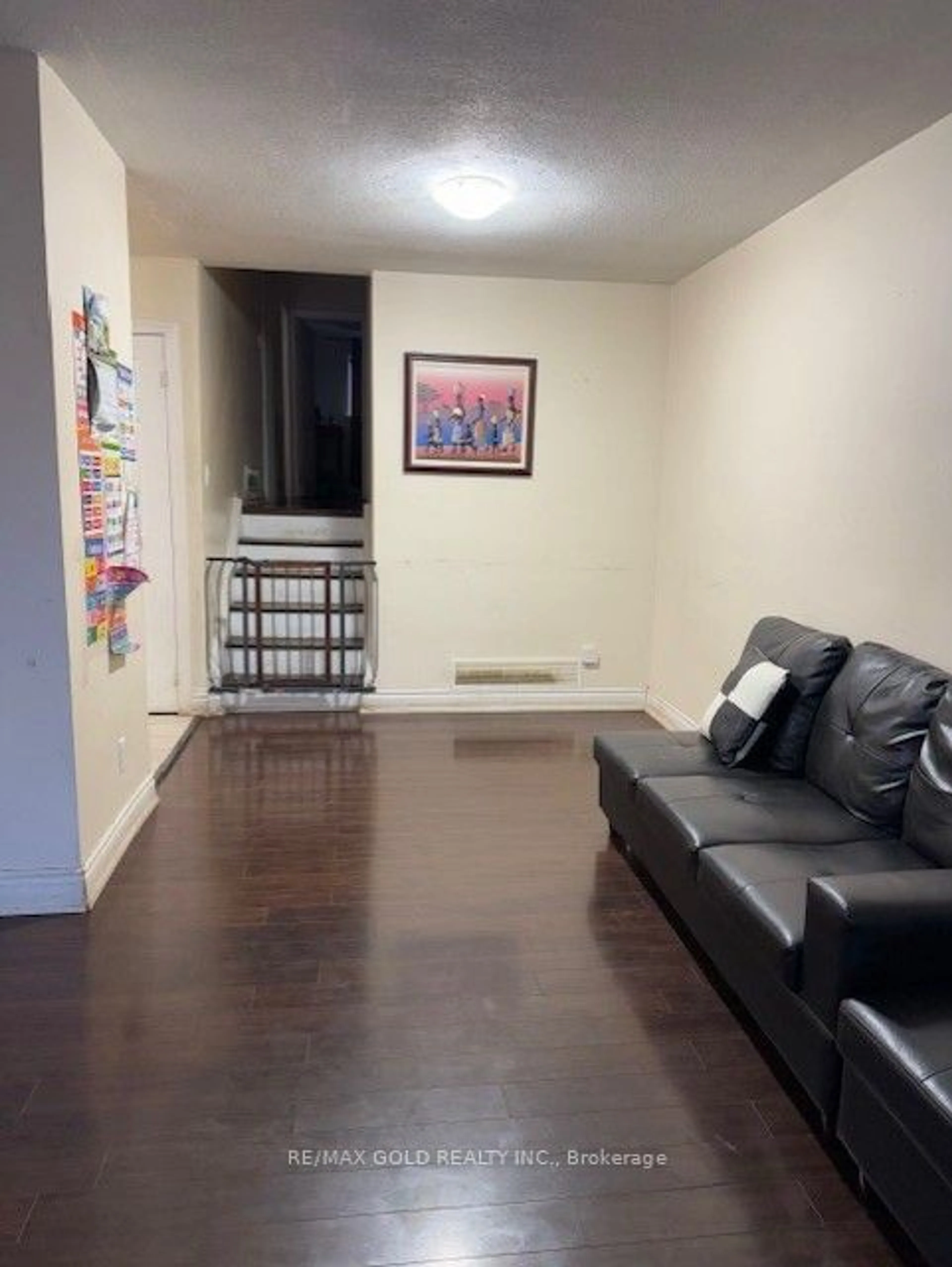 A pic of a room for 3294 Victory Cres, Mississauga Ontario L4T 1L9