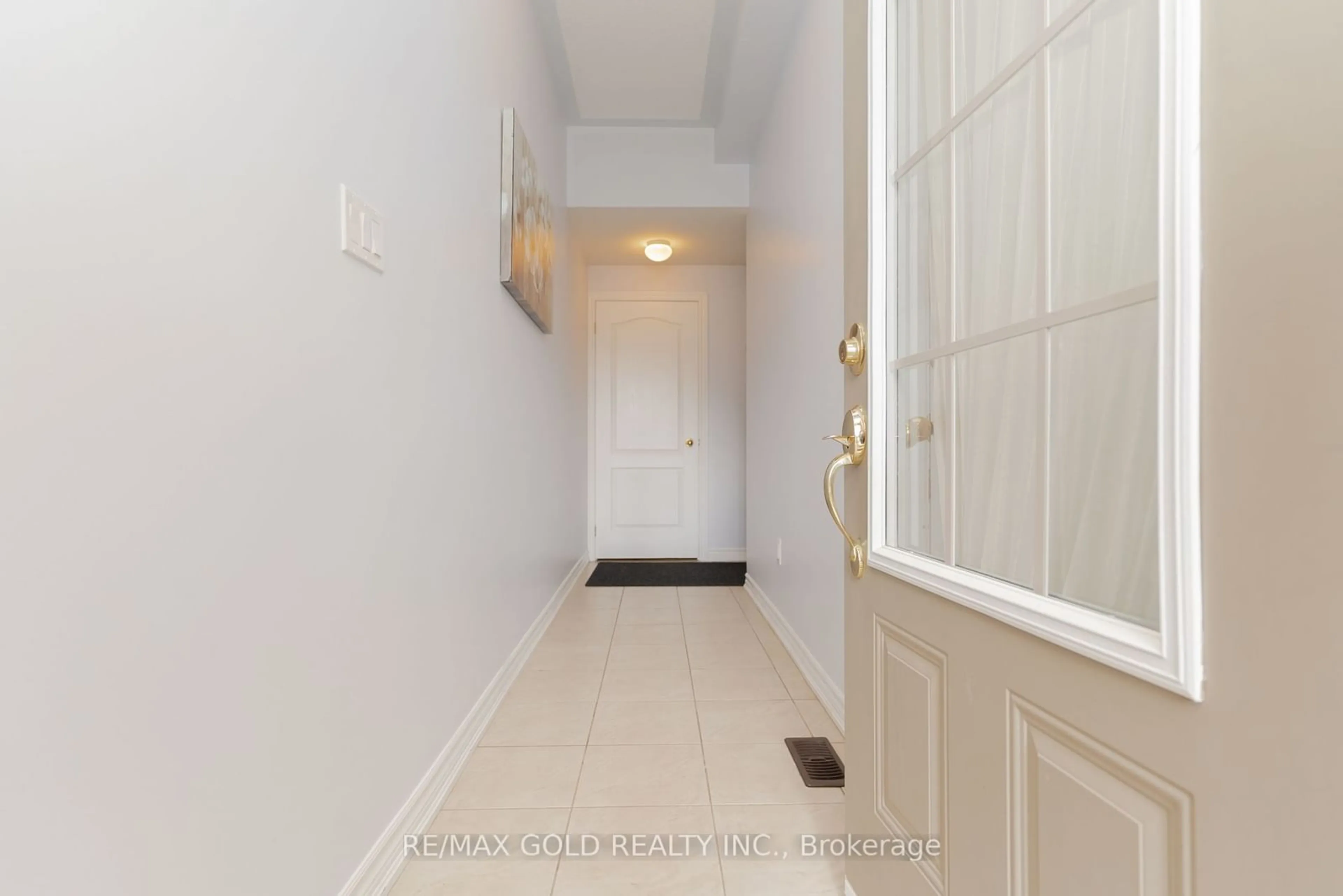 Indoor entryway, not visible floor for 25 Telegraph St, Brampton Ontario L6Z 0H9