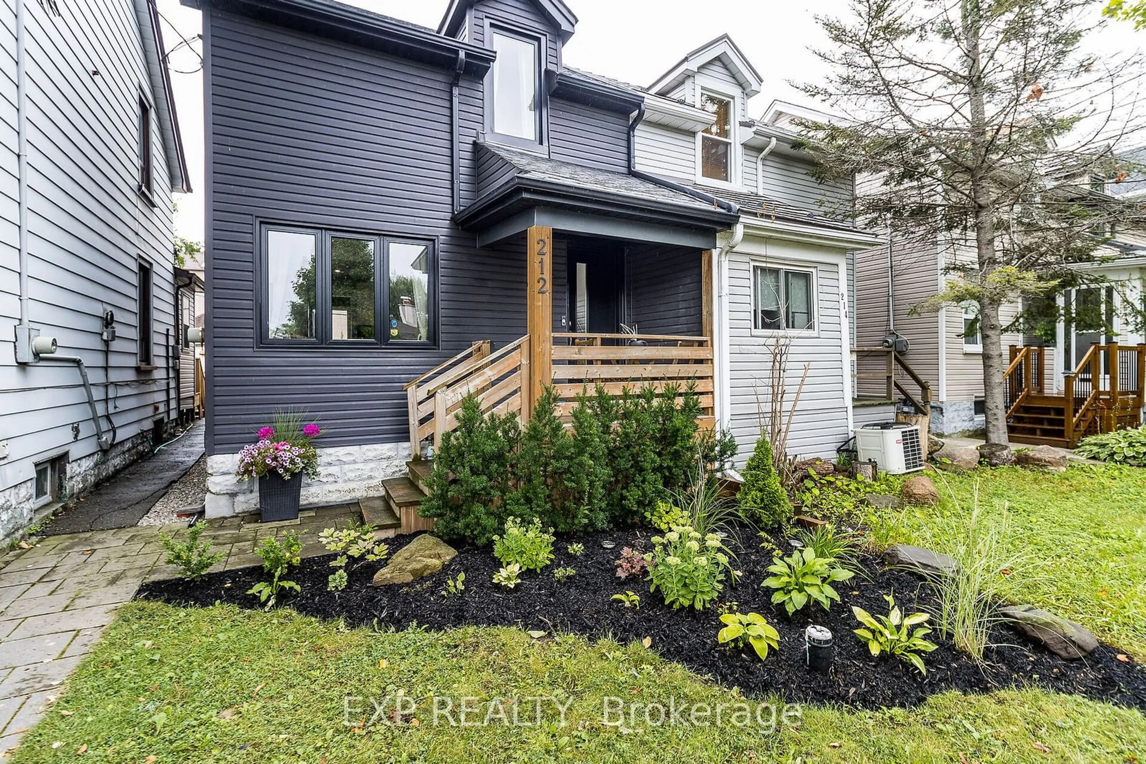 Frontside or backside of a home, cottage for 212 Sixth St, Toronto Ontario M8V 3A7