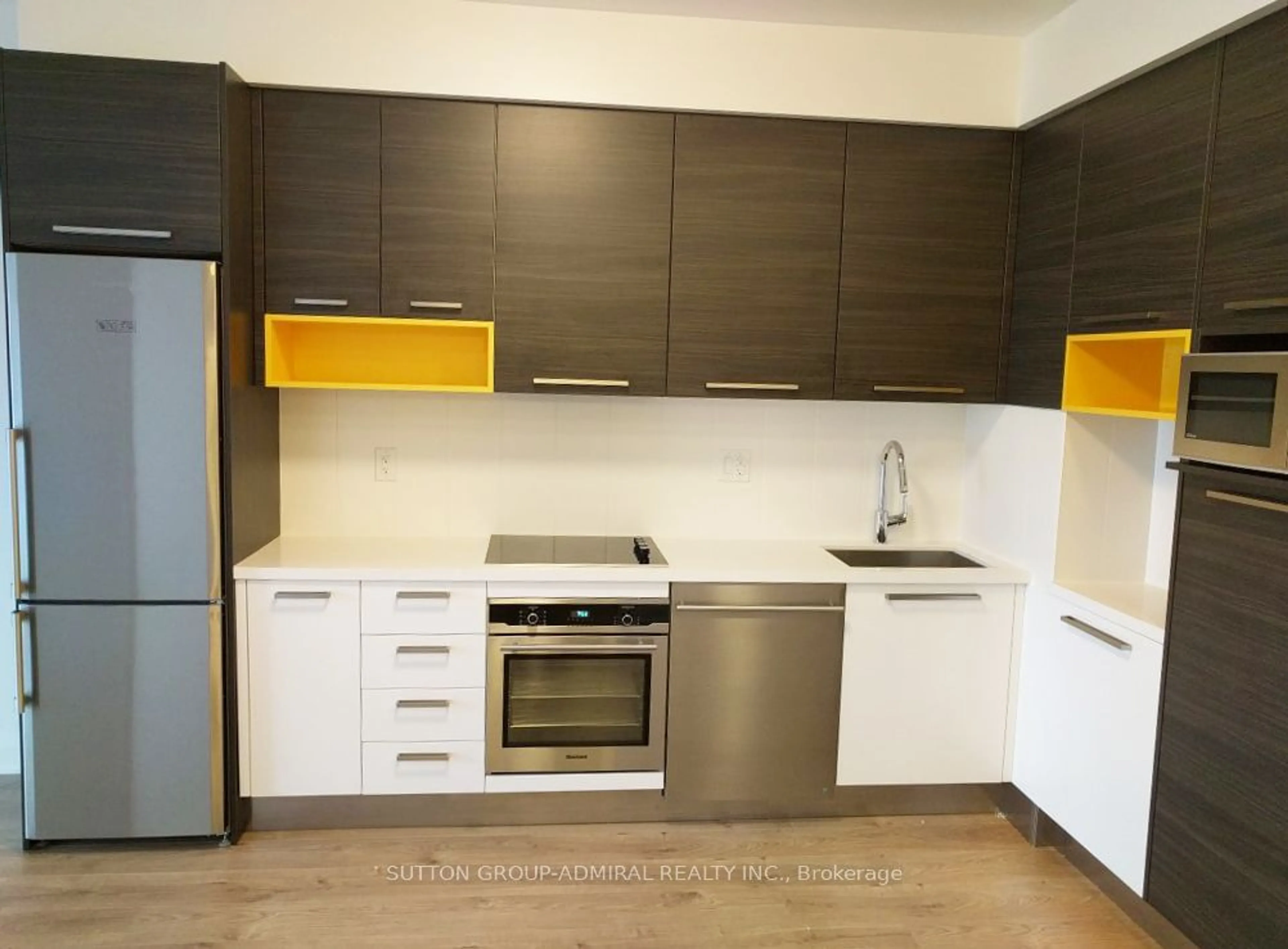 Standard kitchen, wood floors for 36 Park Lawn Rd #3504, Toronto Ontario M8Y 3H8