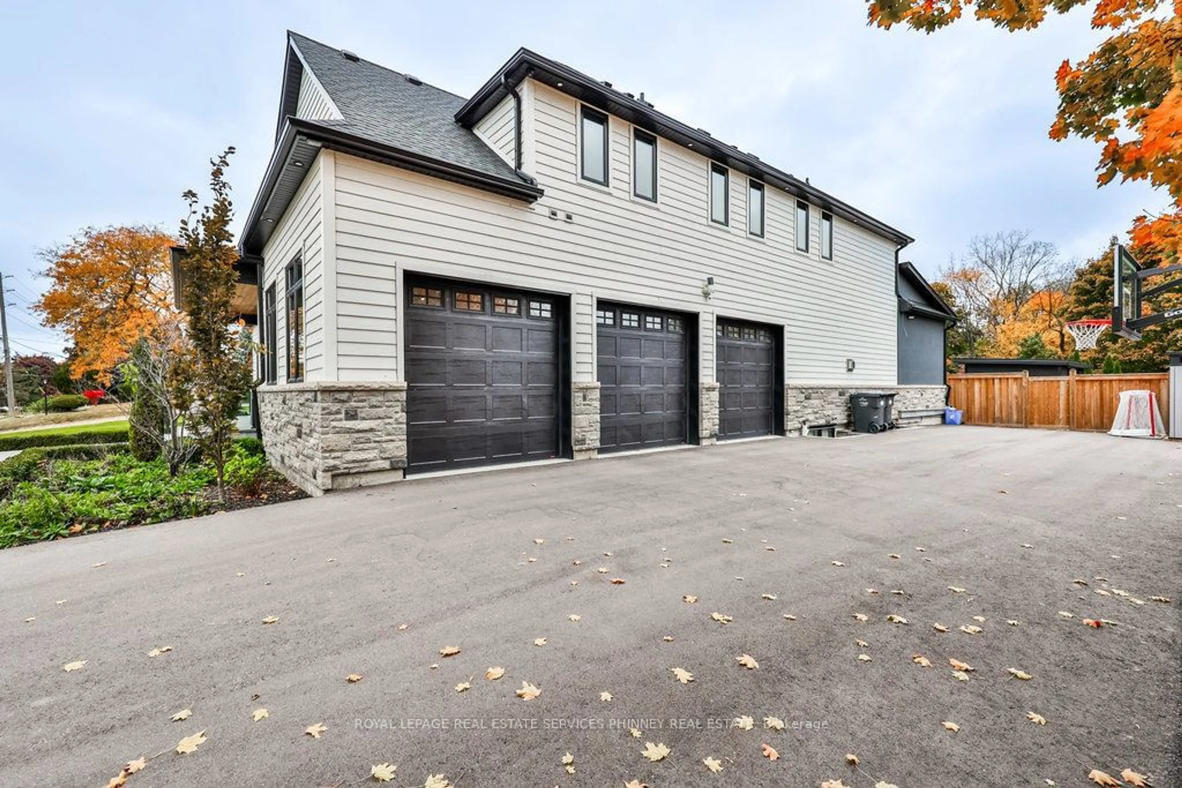 Indoor garage, wood floors for 57 Joymar Dr, Mississauga Ontario L5M 1G1