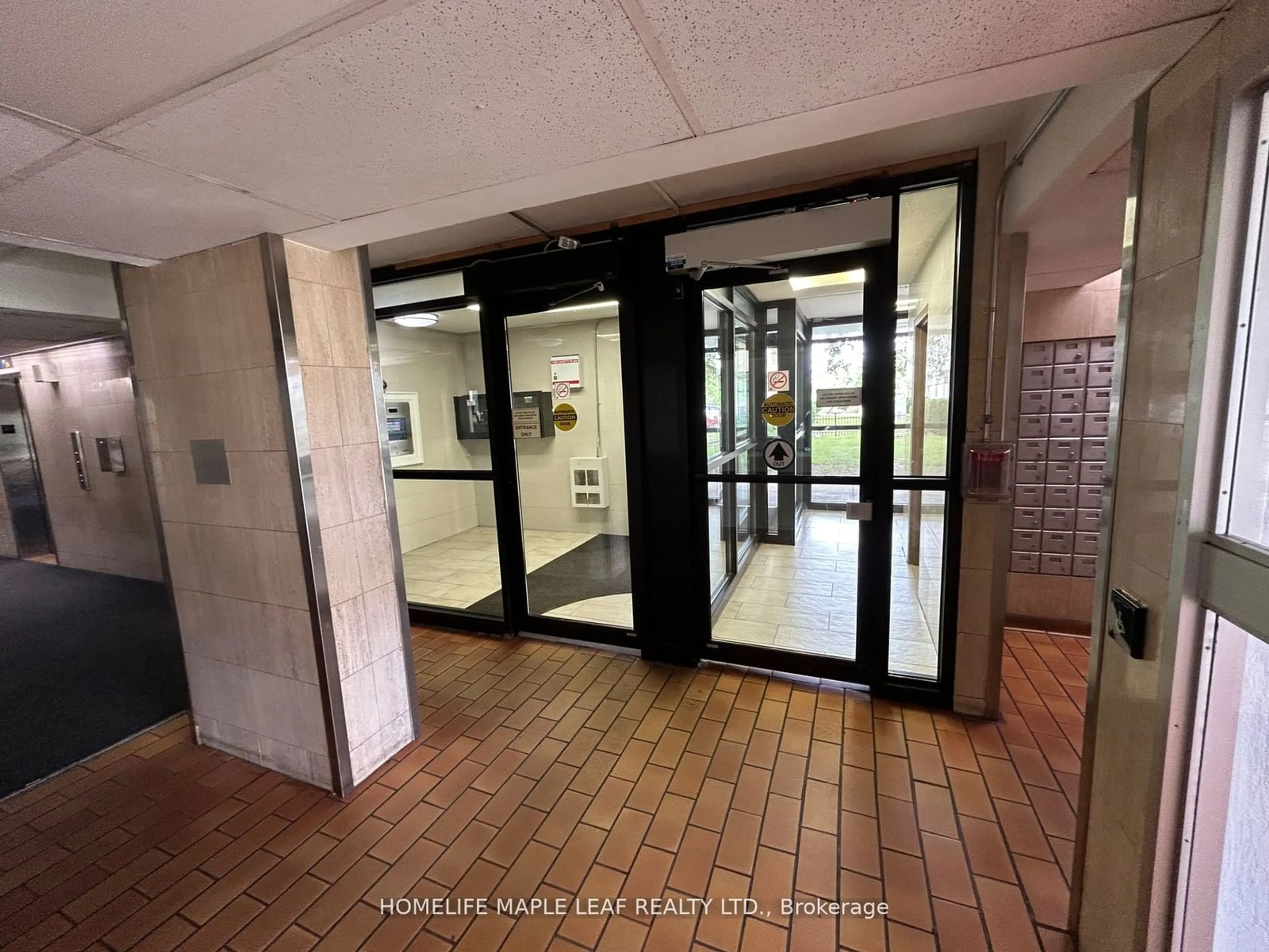 Indoor foyer, unknown floor for 320 Dixon Rd #703, Toronto Ontario M9R 1S8