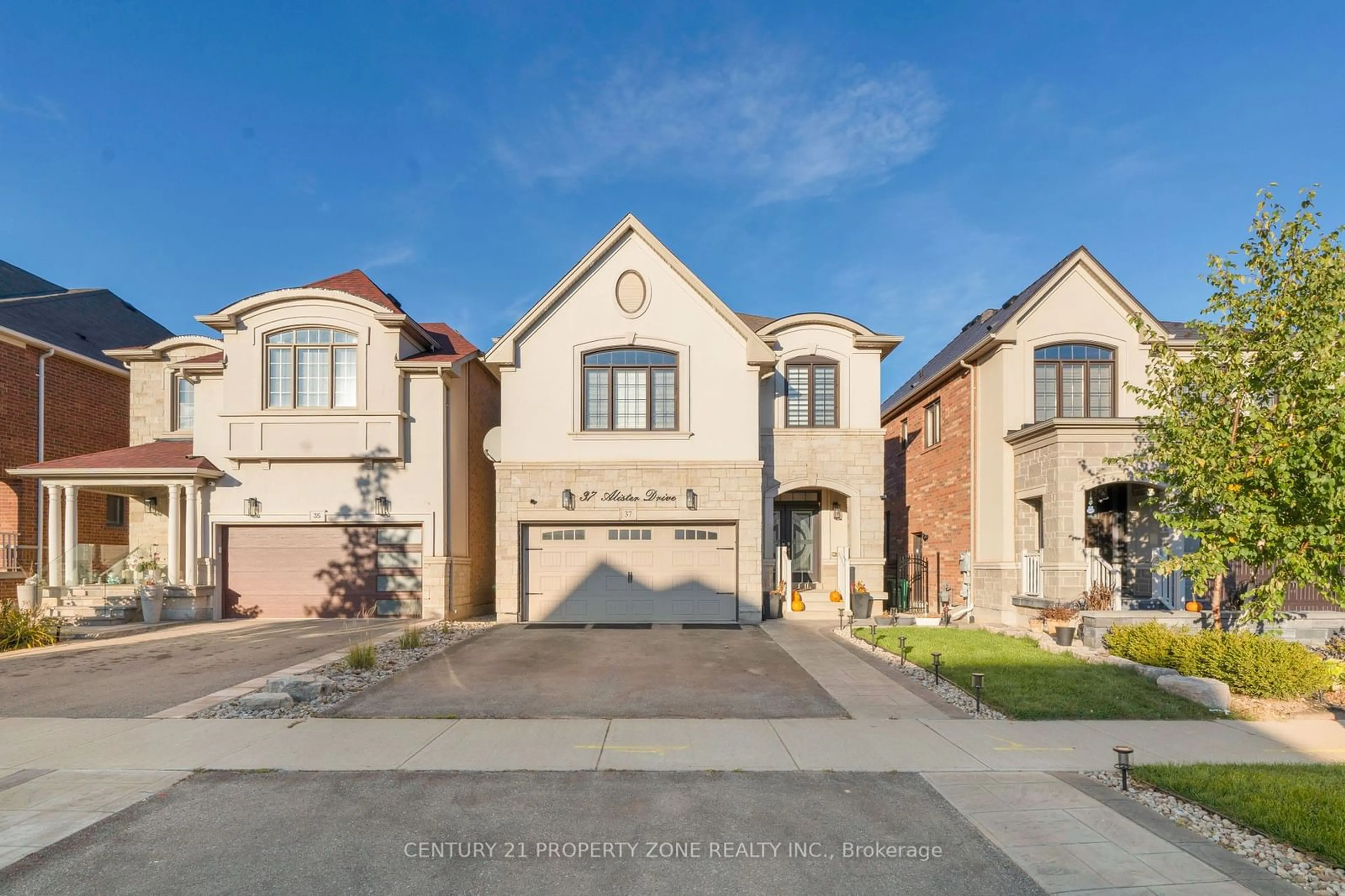 Frontside or backside of a home, the street view for 37 Alister Dr, Brampton Ontario L6X 5G1