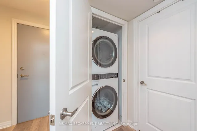 Additional property image - 80 Esther Lorrie Dr Unit 802