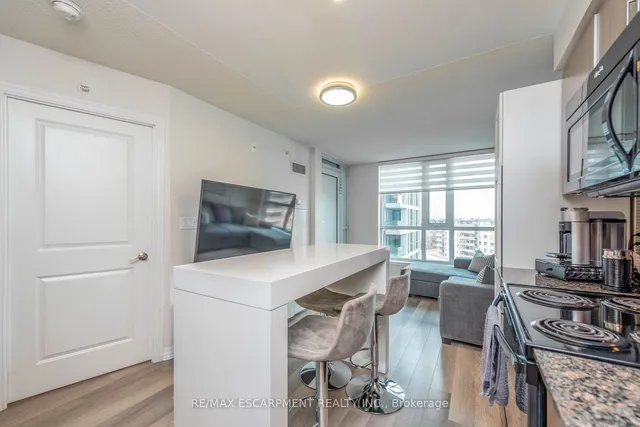 Additional property image - 80 Esther Lorrie Dr Unit 802