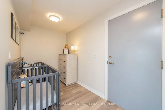 Additional property image - 80 Esther Lorrie Dr Unit 802