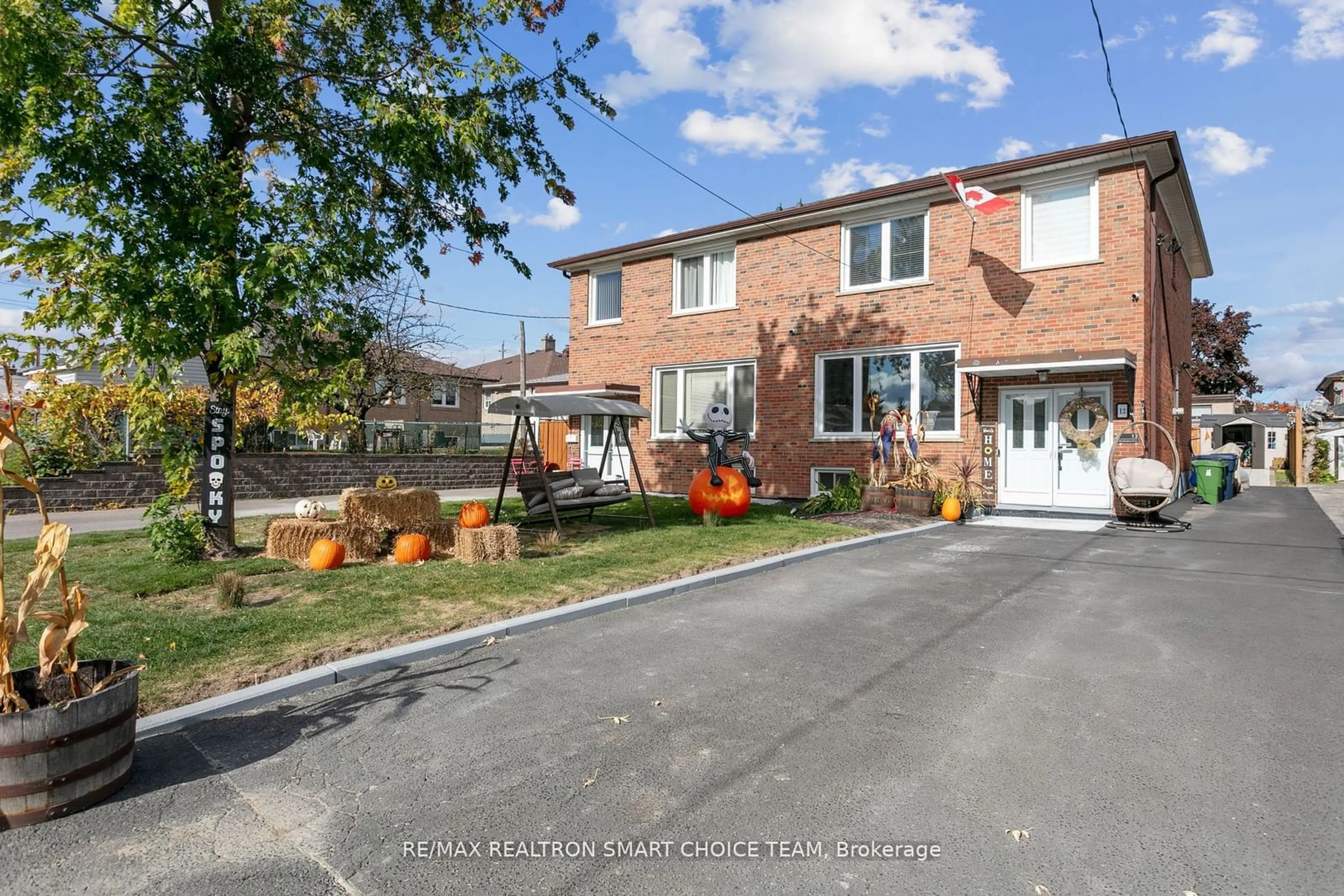 A pic from exterior of the house or condo, the street view for 12 Marlington Cres, Toronto Ontario M3L 1K4