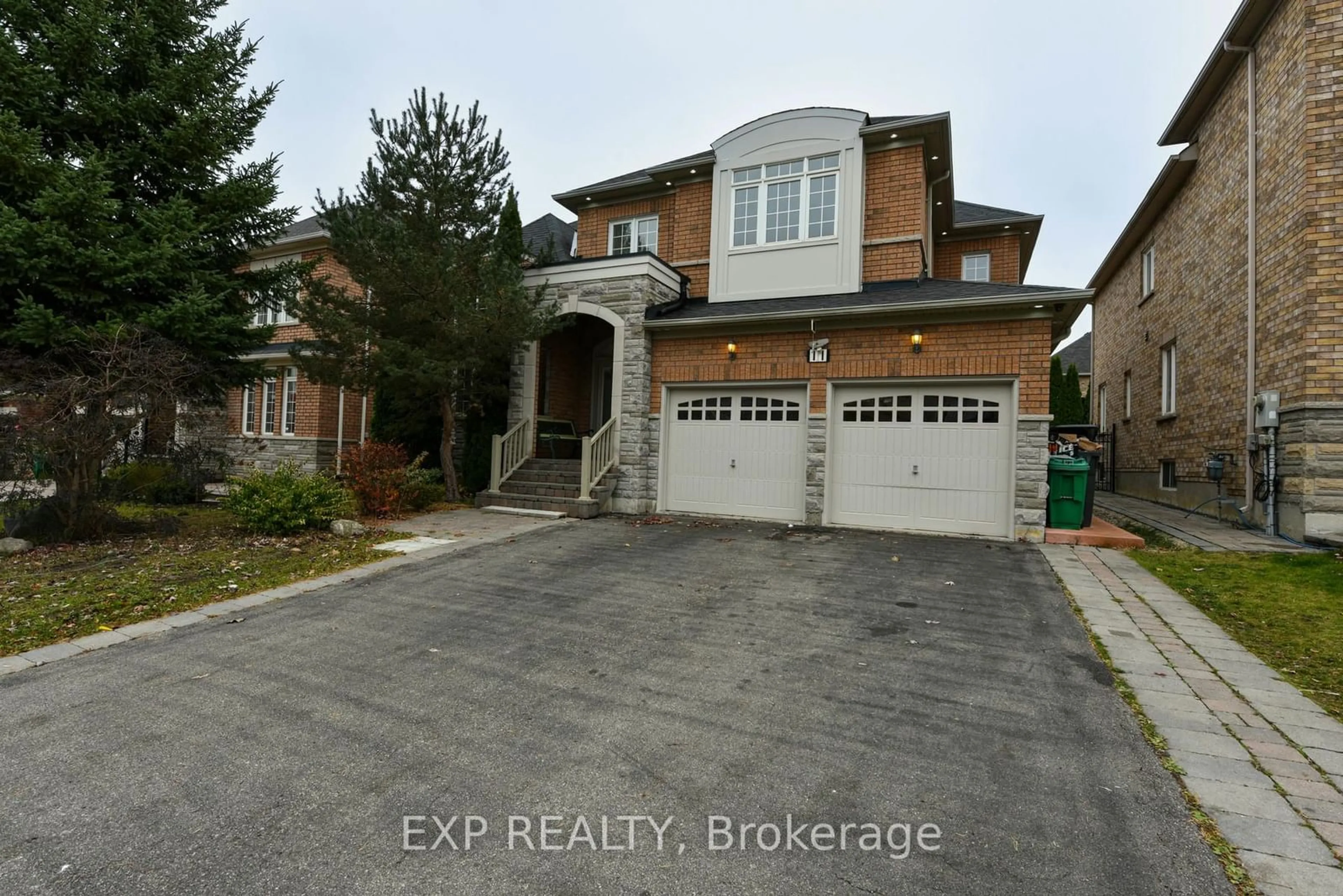 Frontside or backside of a home, the street view for 11 Cairnburg Dr, Brampton Ontario L6P 1X3