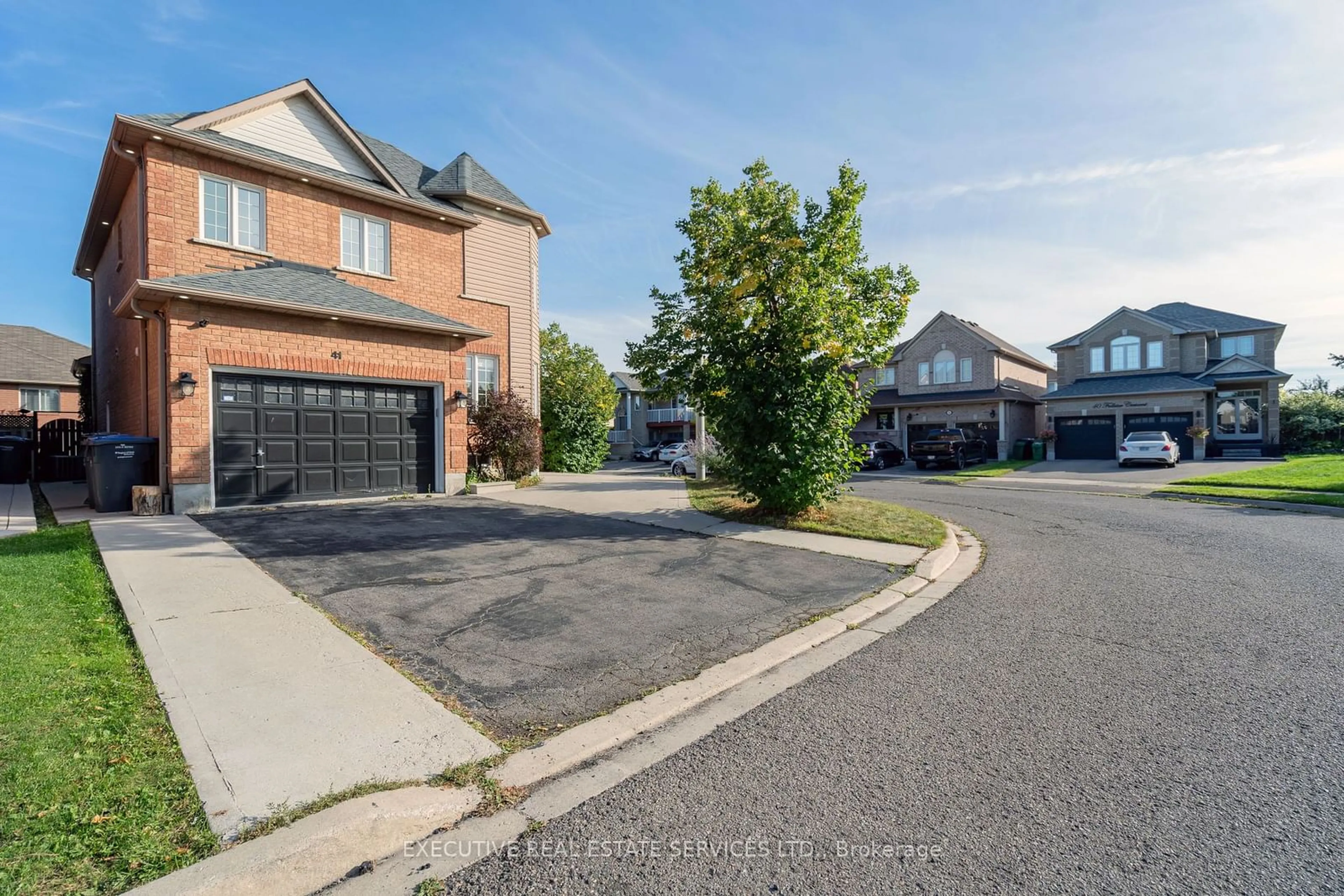 A pic from exterior of the house or condo, the street view for 41 Fallstar Cres, Brampton Ontario L7A 2J6