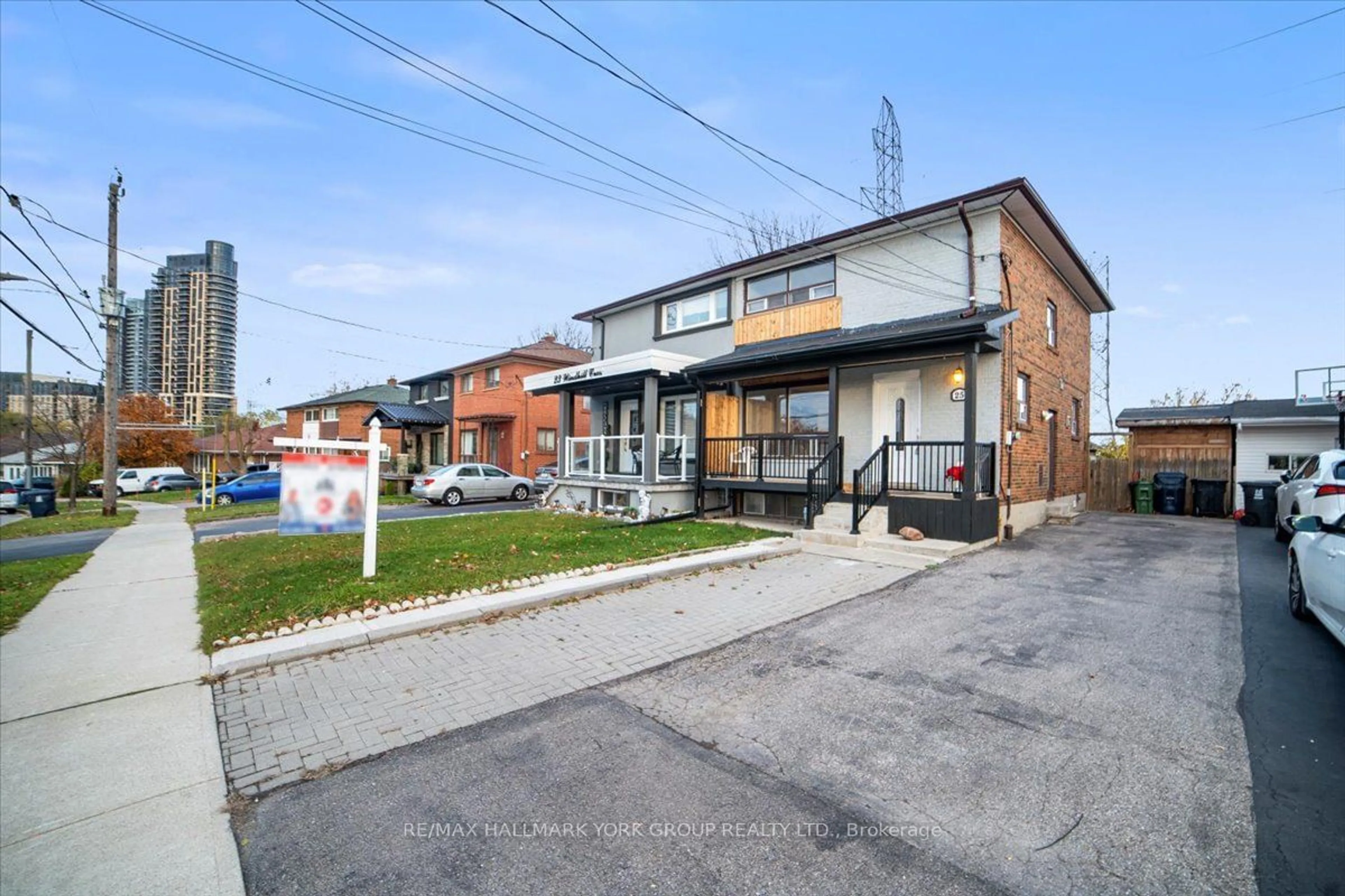 A pic from exterior of the house or condo, the street view for 25 Windhill Cres, Toronto Ontario M9M 1Y1