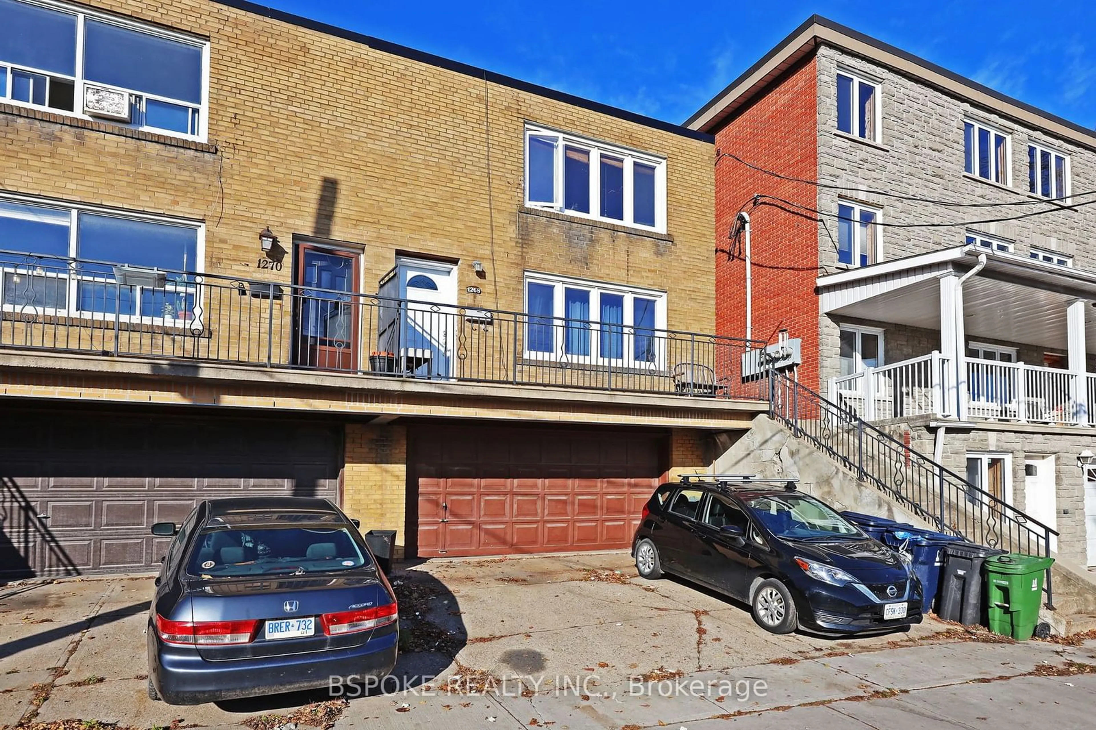 A pic from exterior of the house or condo, the street view for 1268 Davenport Rd, Toronto Ontario M6H 2G9