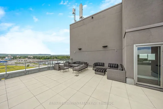 Additional property image - 716 Main St Unit 1109
