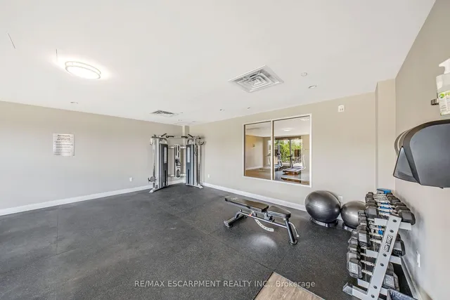 Additional property image - 716 Main St Unit 1109