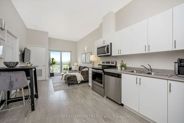 Additional property image - 716 Main St Unit 1109