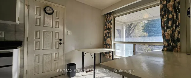 Additional property image - 18 Richgrove Dr