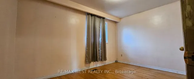 Additional property image - 18 Richgrove Dr