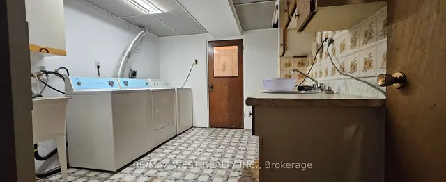 Additional property image - 18 Richgrove Dr