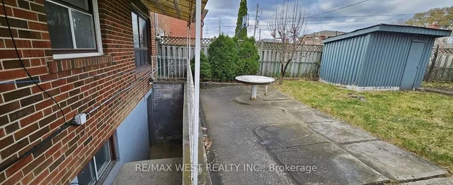 Additional property image - 18 Richgrove Dr