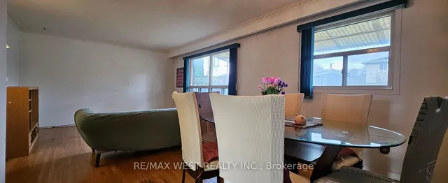 Additional property image - 18 Richgrove Dr