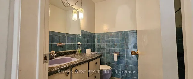 Additional property image - 18 Richgrove Dr