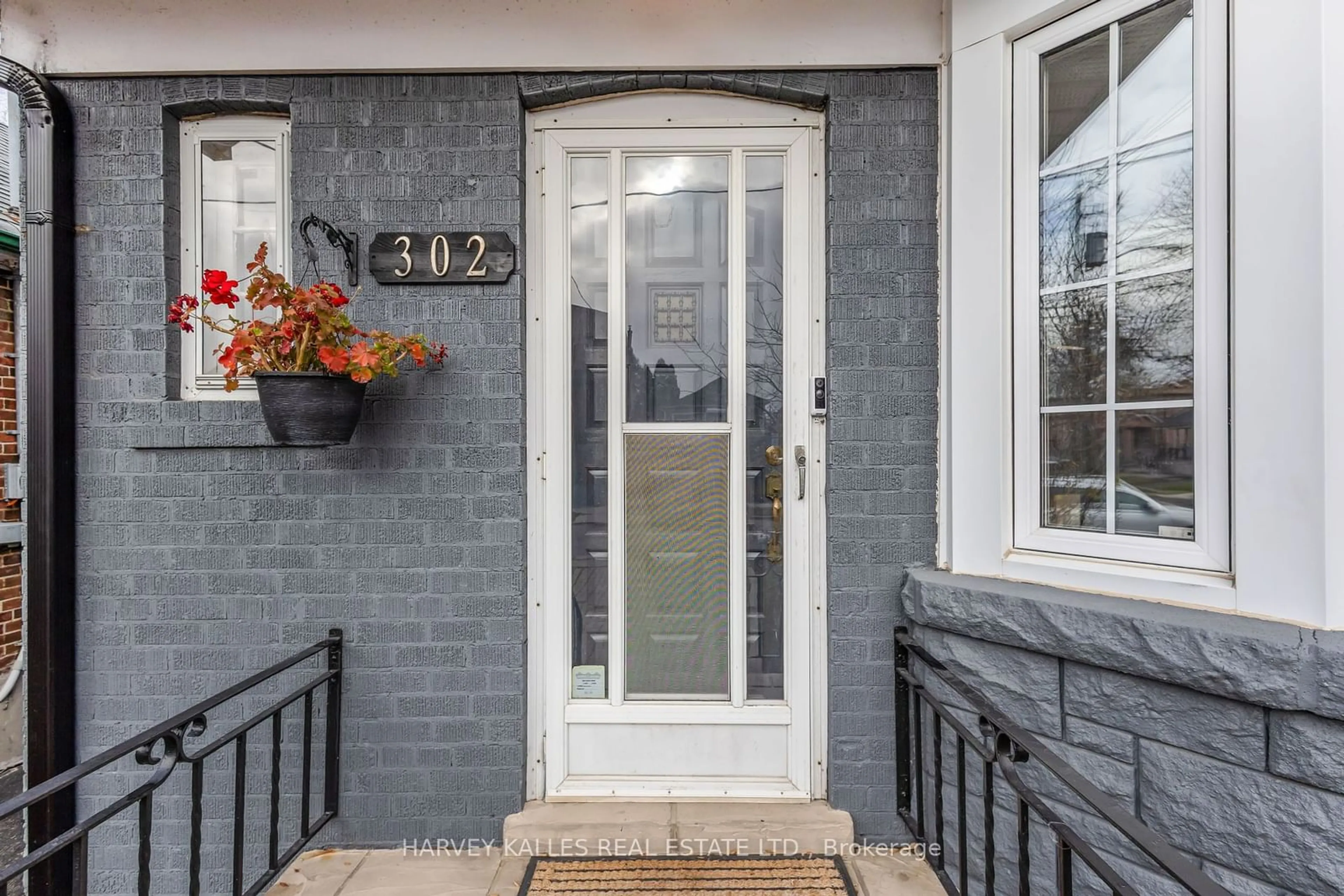 Indoor entryway, wood floors for 302 Whitmore Ave, Toronto Ontario M6E 2N4