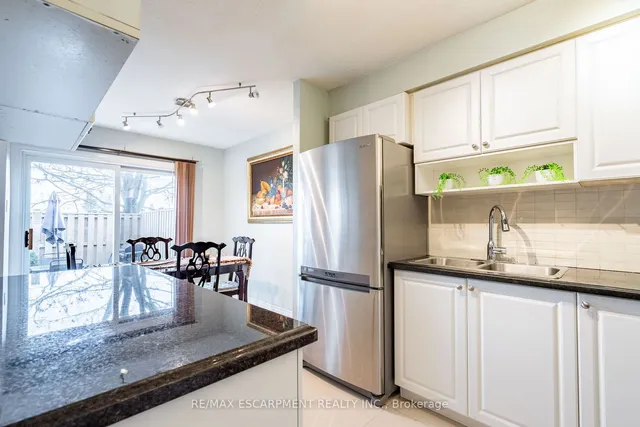 Additional property image - 2185 Fairchild Blvd Unit 27