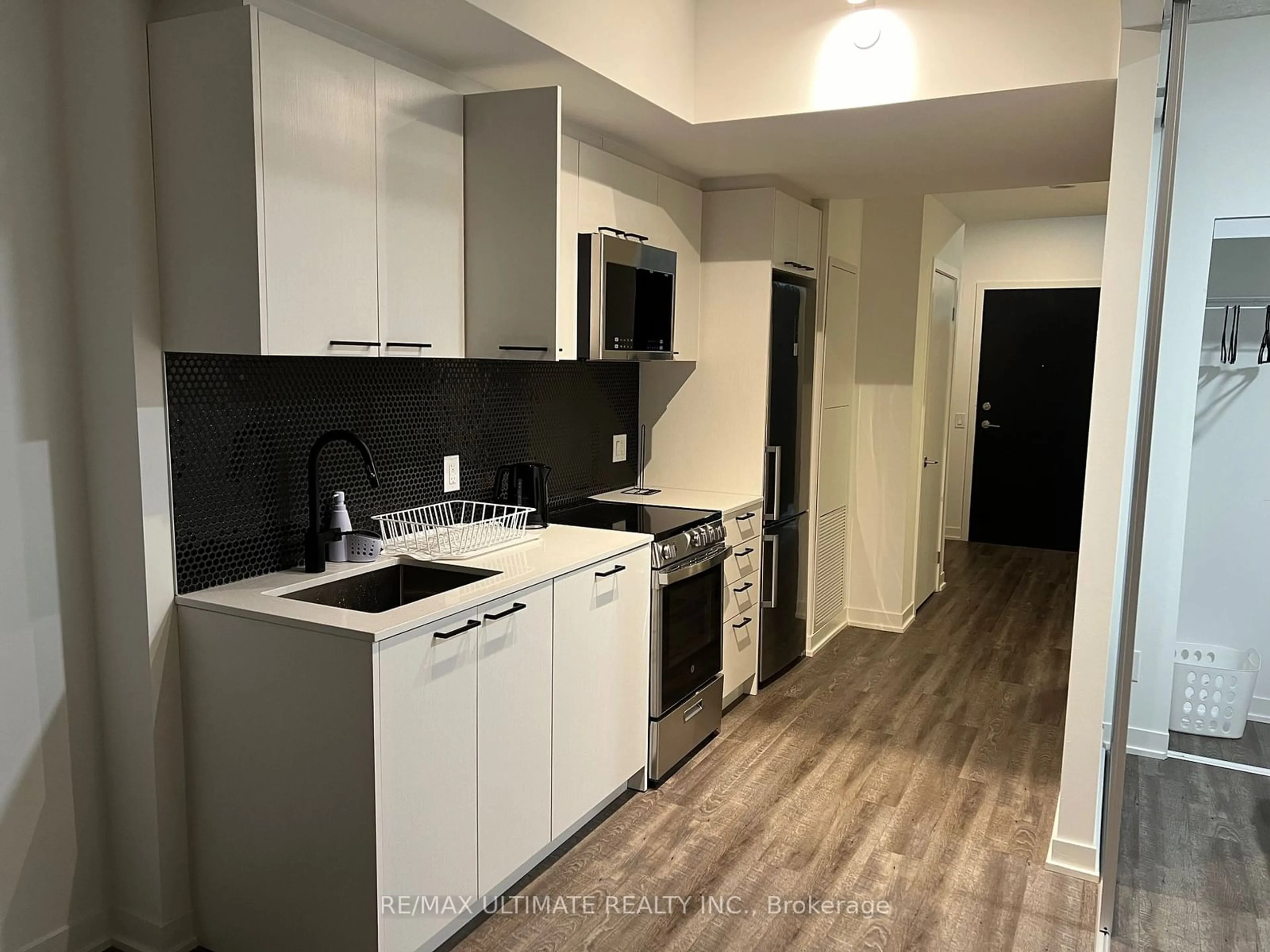 Standard kitchen, wood floors for 1808 Saint clair Ave, Toronto Ontario M6N 0C1