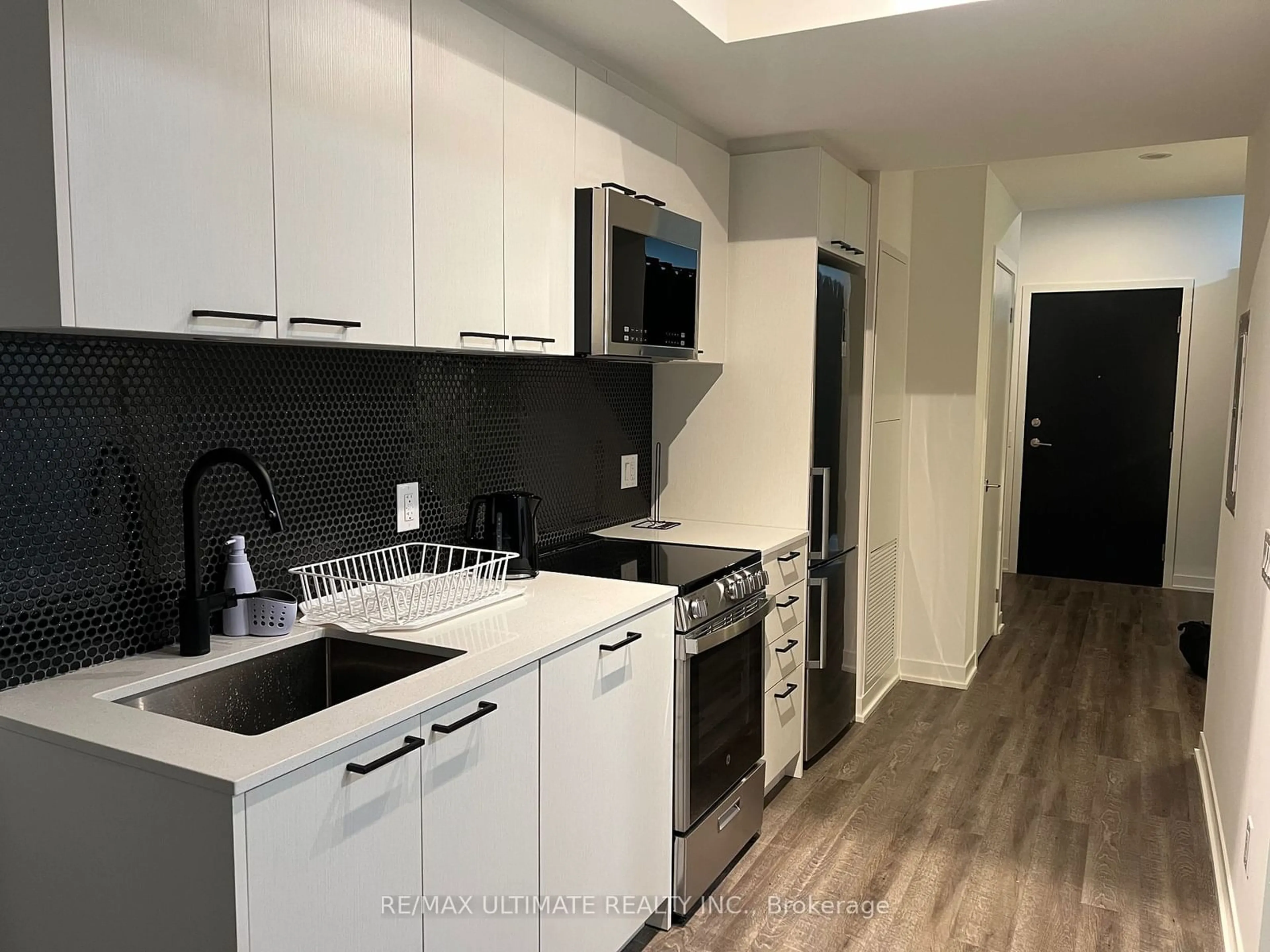 Standard kitchen, wood floors for 1808 Saint clair Ave, Toronto Ontario M6N 0C1