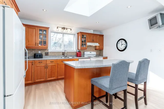Additional property image - 2005 KILBRIDE St