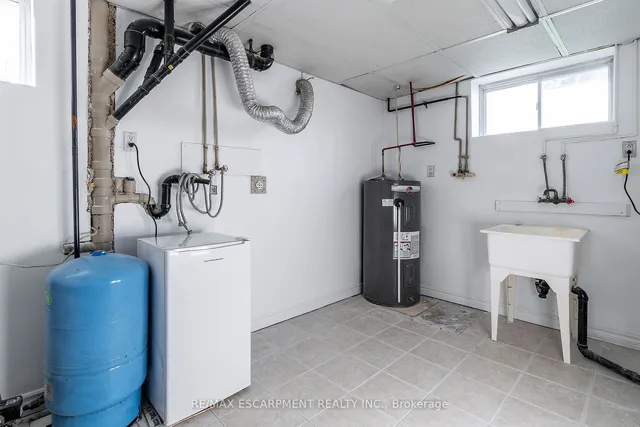 Additional property image - 2005 KILBRIDE St