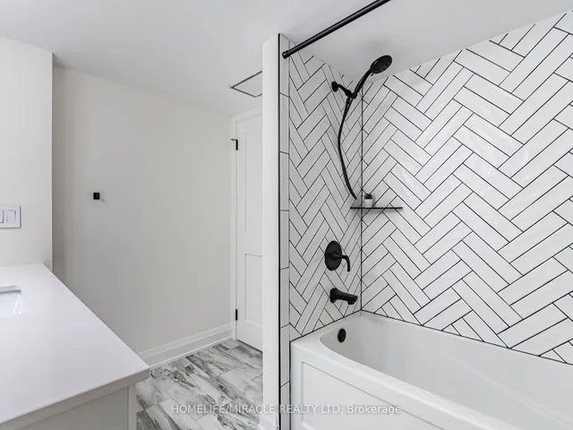 Additional property image - 1270 Maple Crossing Blvd Unit 604