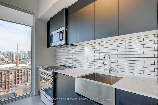 Additional property image - 270 Dufferin St Unit LPH3