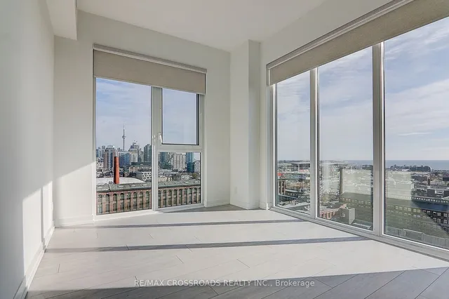 Additional property image - 270 Dufferin St Unit LPH3