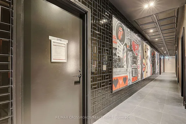 Additional property image - 270 Dufferin St Unit LPH3