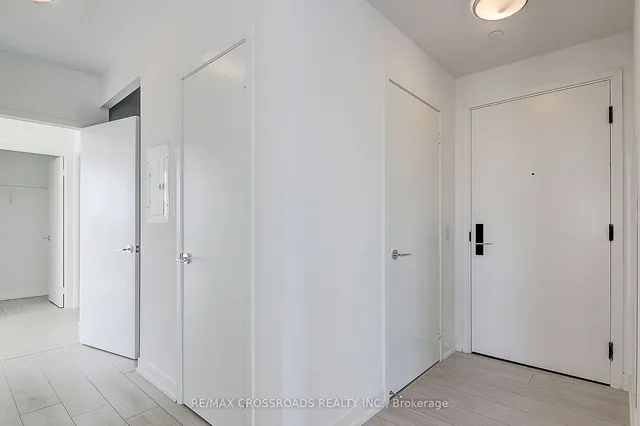 Additional property image - 270 Dufferin St Unit LPH3