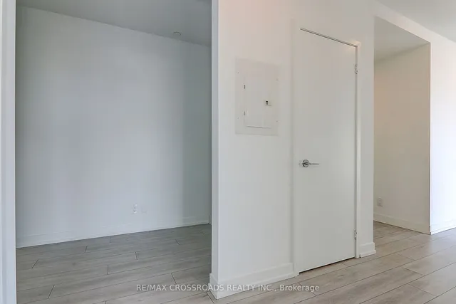 Additional property image - 270 Dufferin St Unit LPH3