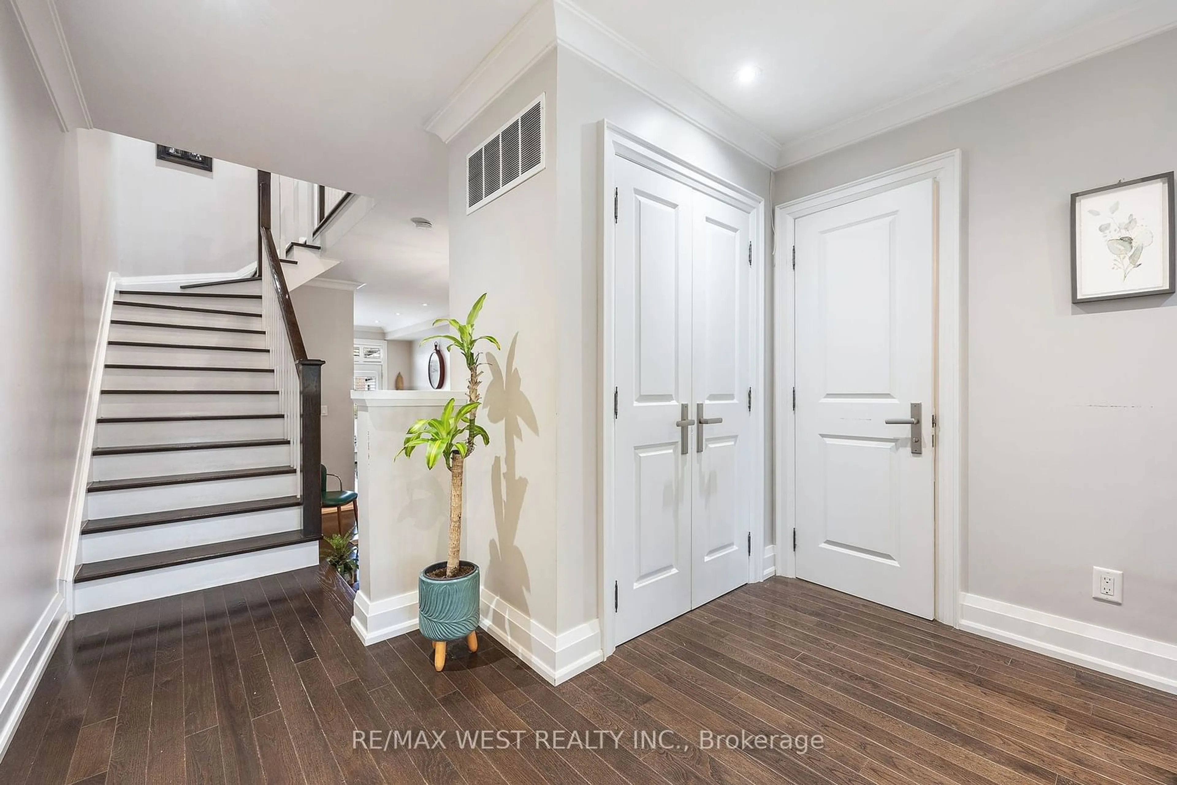 Indoor entryway, wood floors for 42 A Greendale Ave, Toronto Ontario M6N 4P6