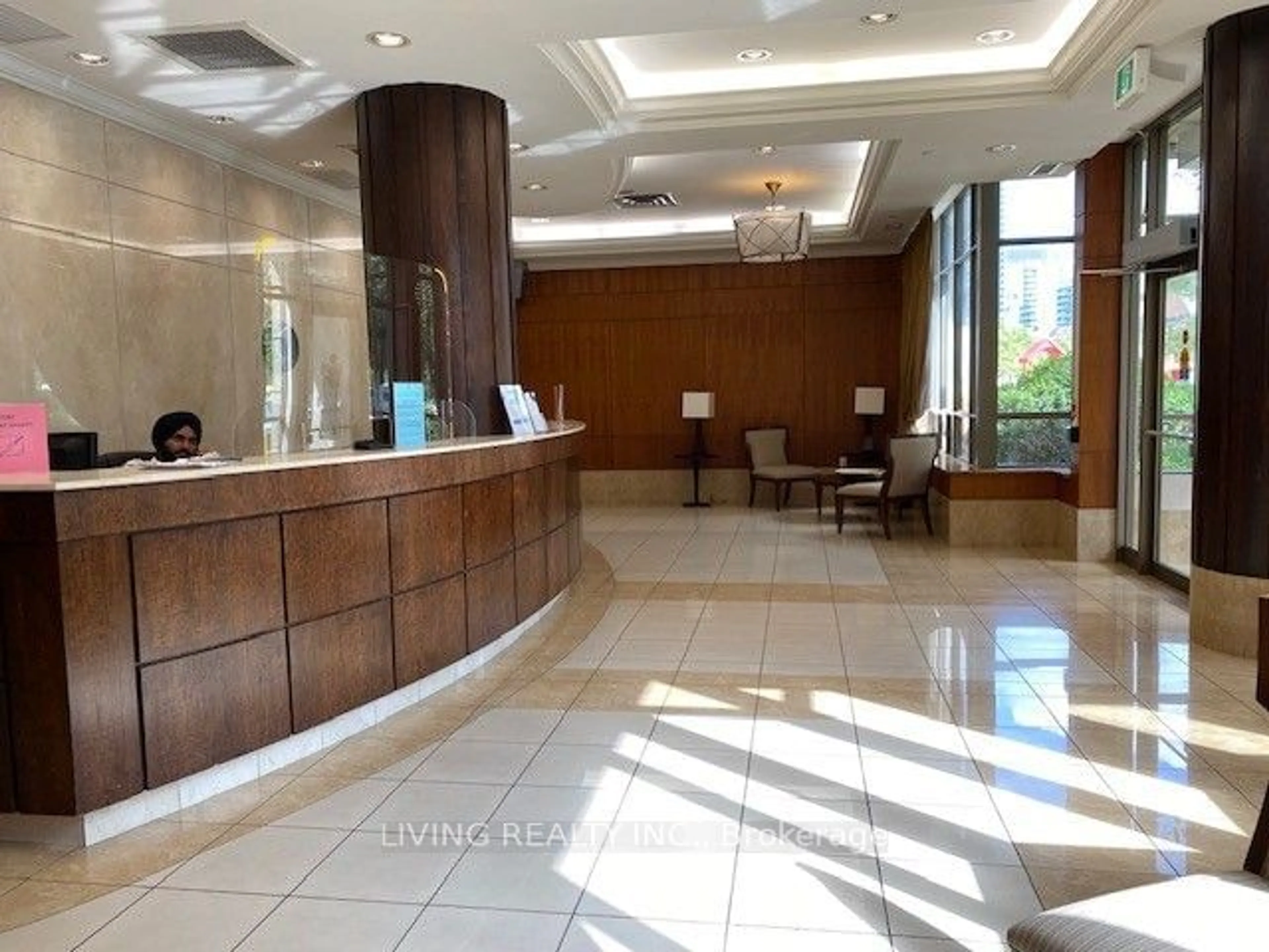 Indoor lobby for 55 Strathaven Dr #1513, Mississauga Ontario L5R 4G9