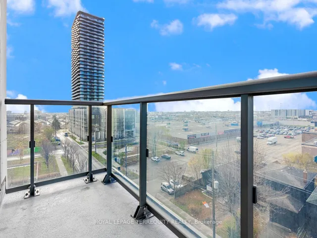 Additional property image - 15 Zorra St Unit 607