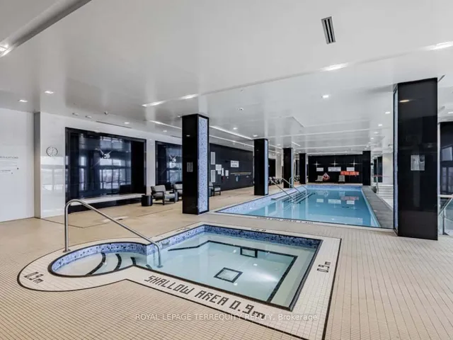 Additional property image - 15 Zorra St Unit 607