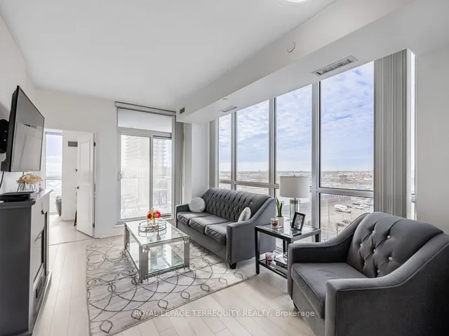Additional property image - 15 Zorra St Unit 607