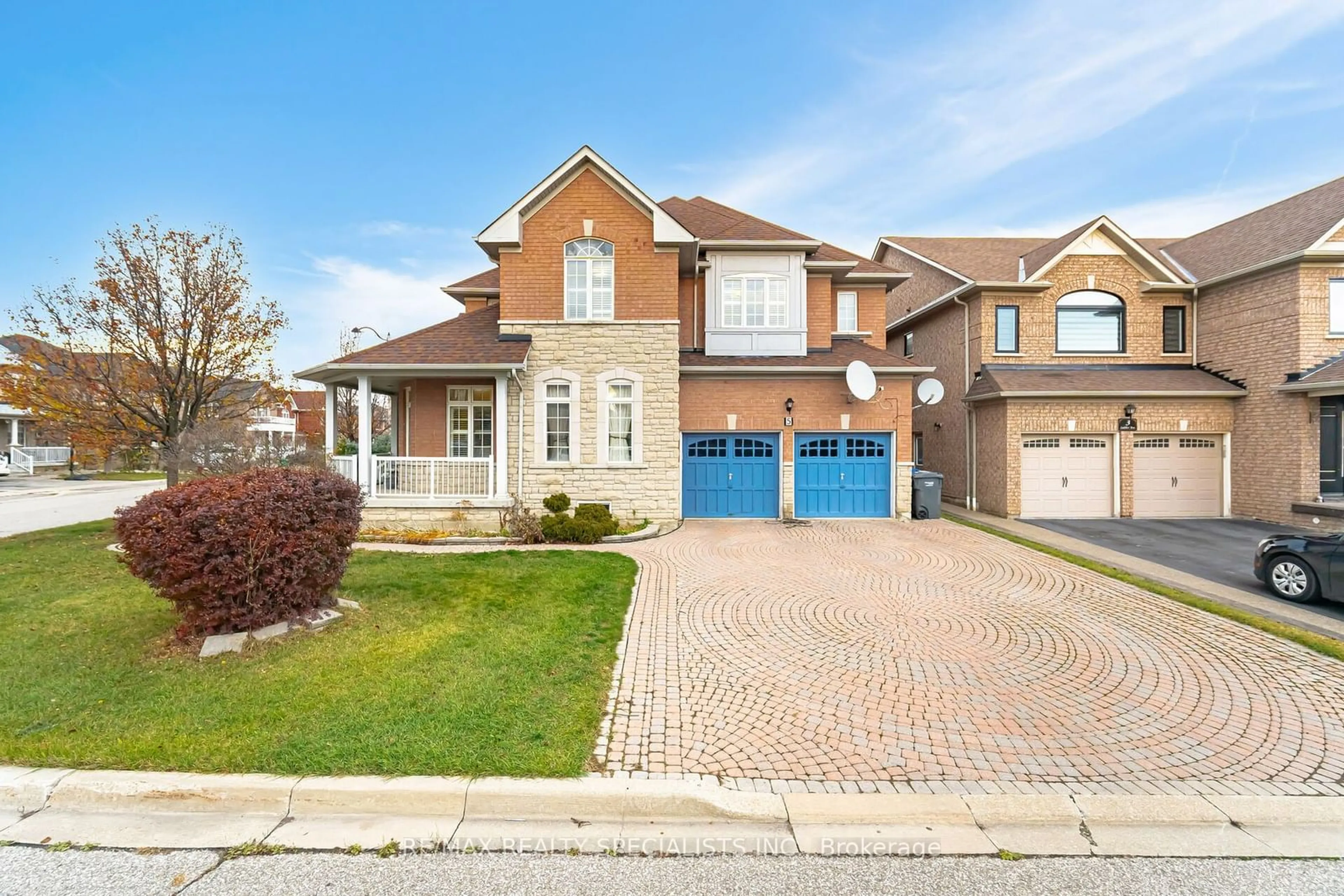 Frontside or backside of a home, the street view for 5 Saddler Ave, Brampton Ontario L6P 2B7