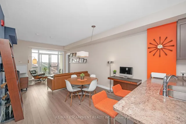 Additional property image - 216 Oak Park Blvd Unit 428