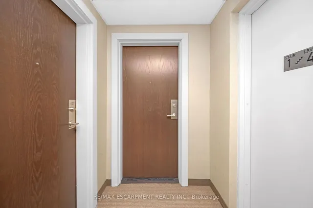 Additional property image - 216 Oak Park Blvd Unit 428