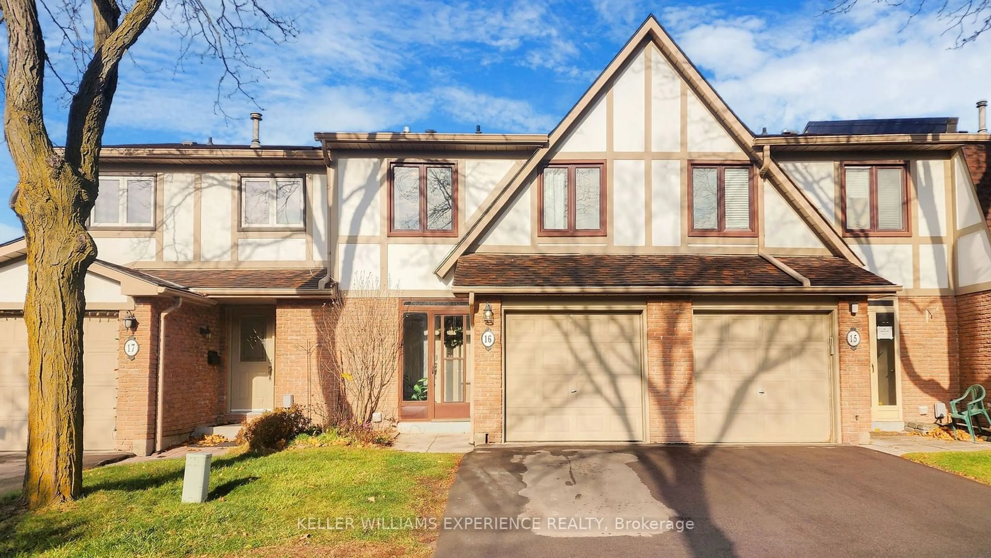 A pic from exterior of the house or condo for 16 Gatwick Lane, Brampton Ontario L6S 2E4