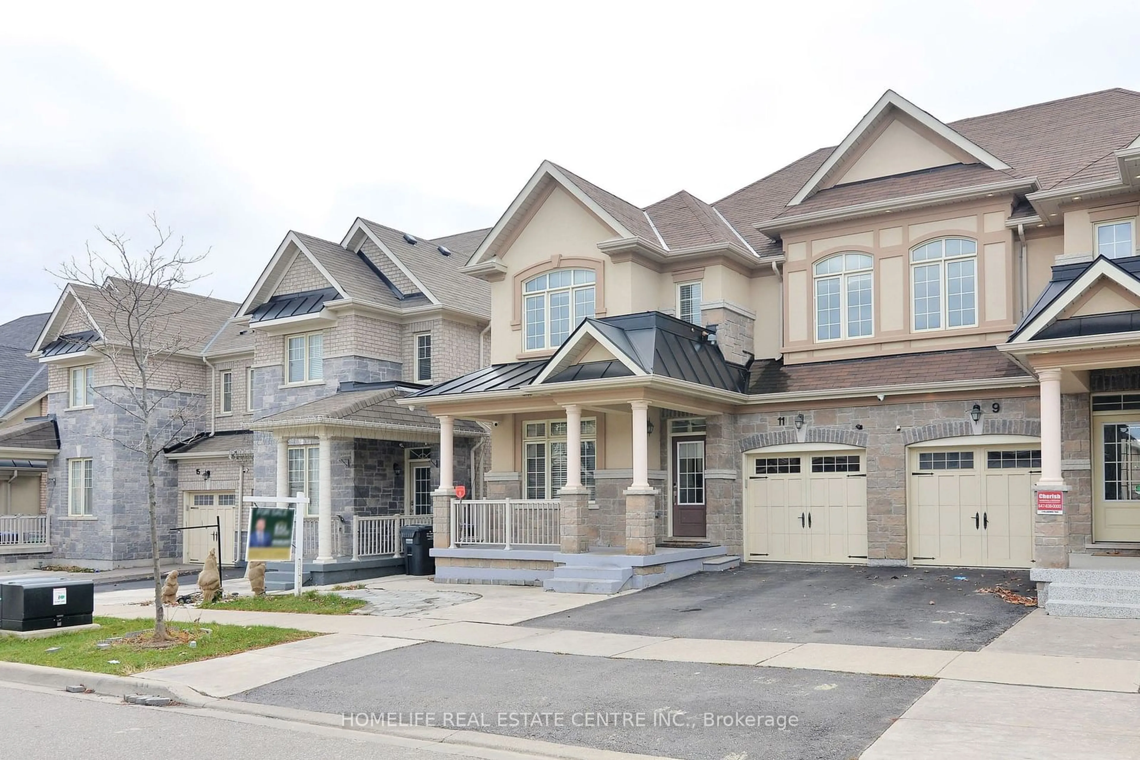 Frontside or backside of a home, the street view for 11 Villadowns Tr, Brampton Ontario L6R 3V6