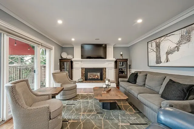 Additional property image - 2428 Lakeshore Rd