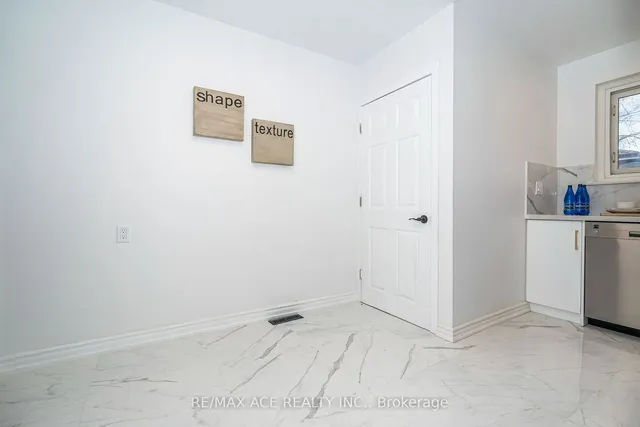 Additional property image - 15 Strathavon Dr
