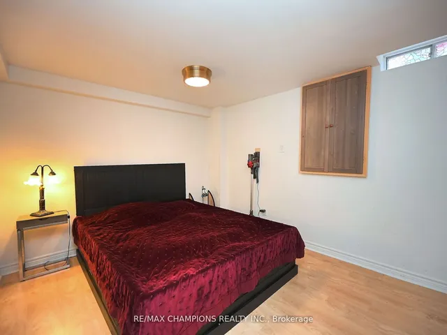 Additional property image - 7214 Ridgeland Cres