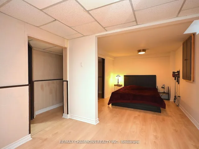 Additional property image - 7214 Ridgeland Cres